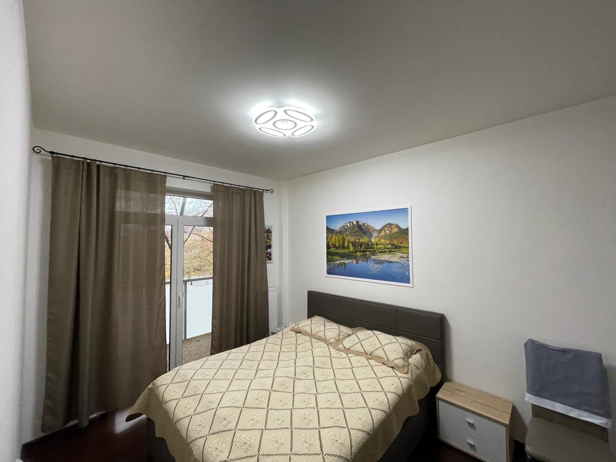 Moser Apartment *